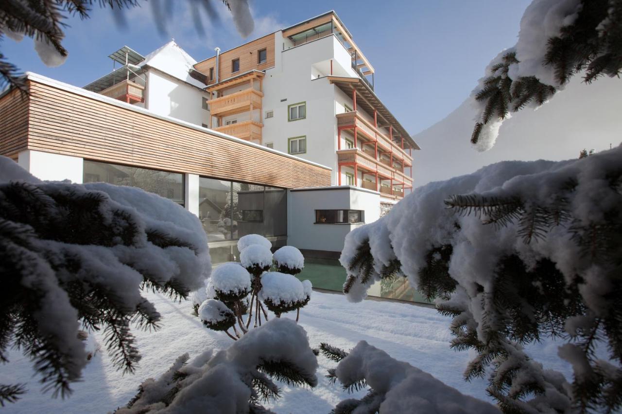 Hotel Truyenhof Ried im Oberinntal Exterior photo